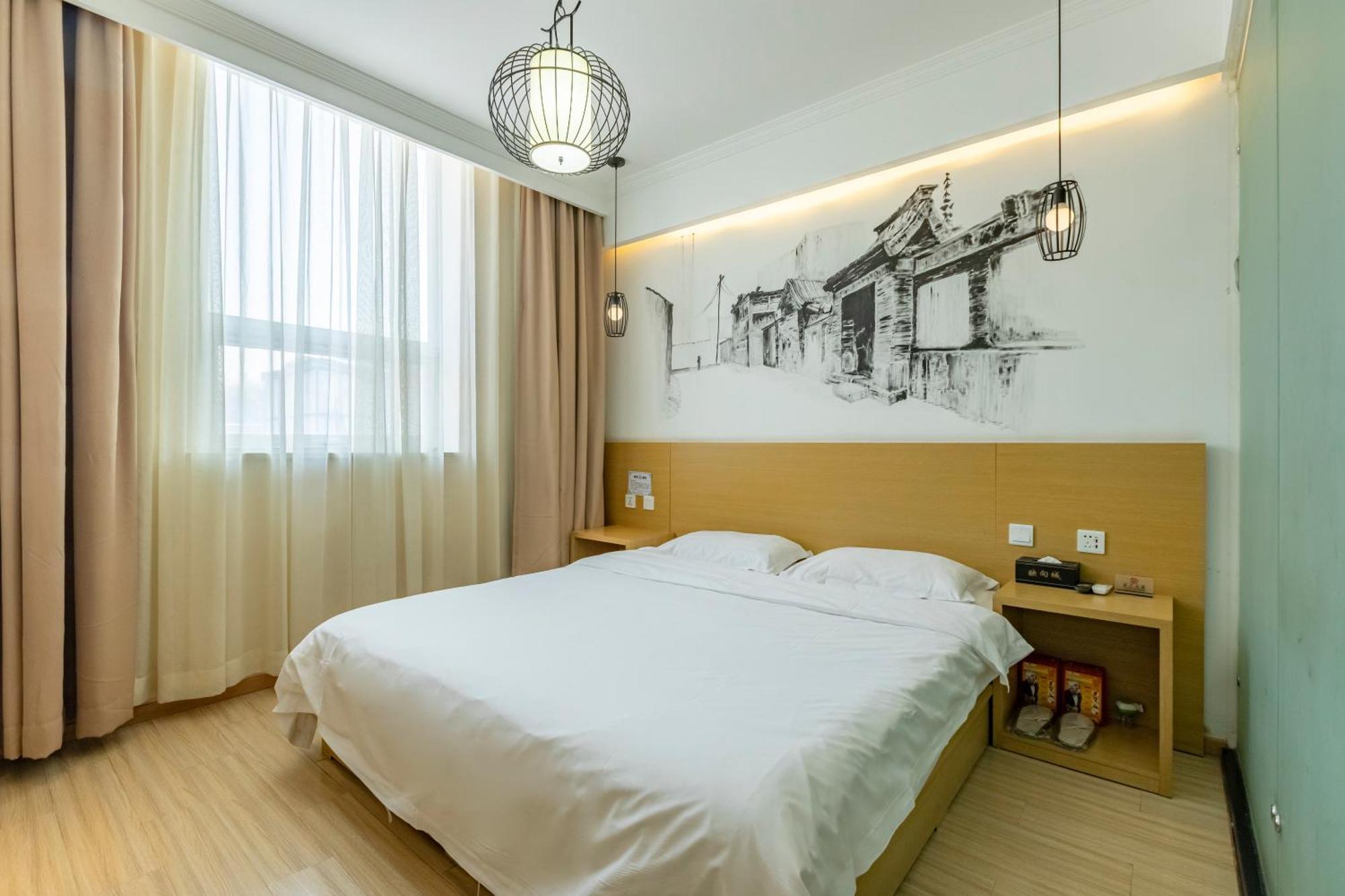 Happy Dragon Alley Hotel-In The City Center With Big Window&Free Coffe, Fluent English Speaking,Tourist Attractions Ticket Service&Food Recommendation,Near Tian Anmen Forbiddencity,Near Lama Temple,Easy To Walk To Nanluoalley&Shichahai Peking Exteriér fotografie